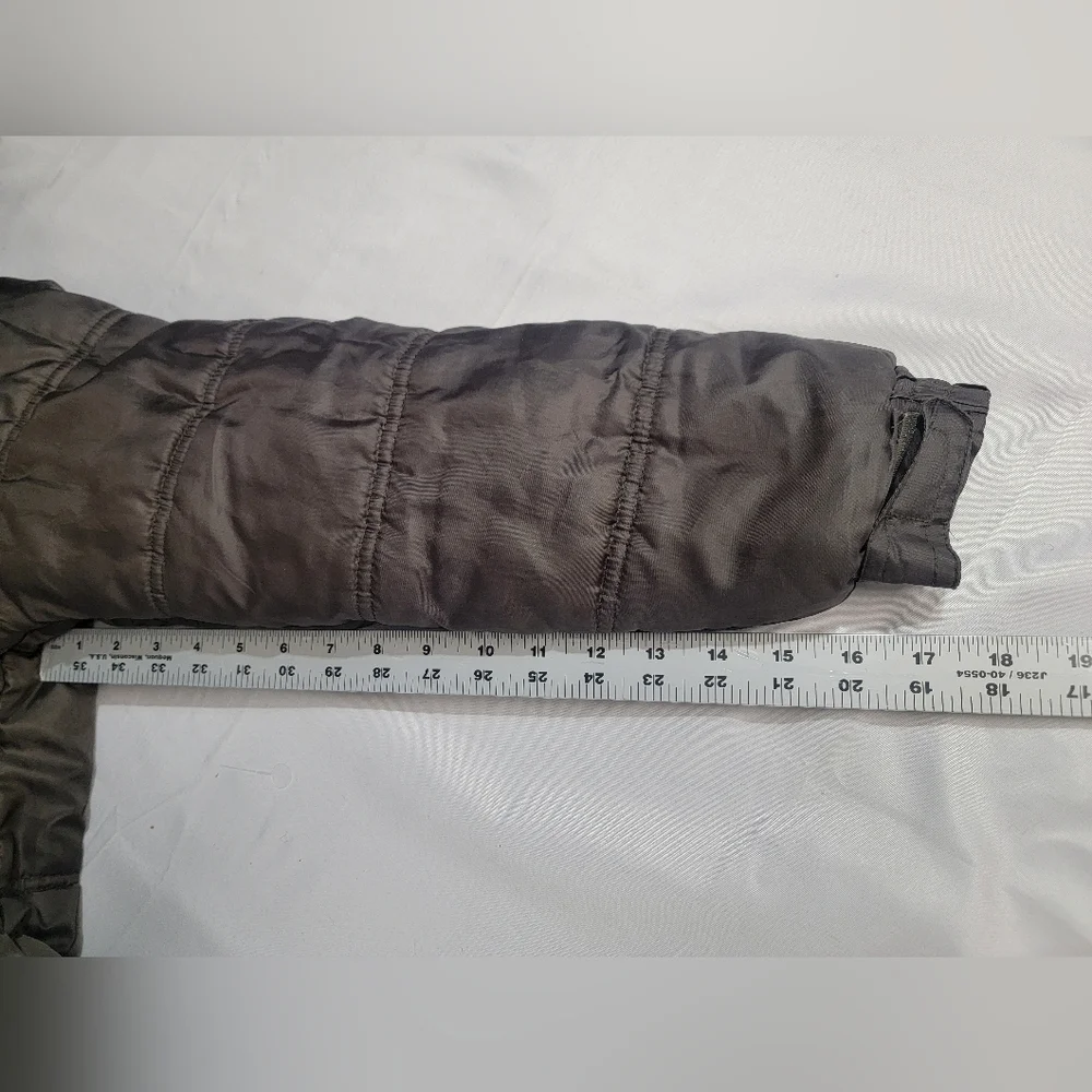 Calvin Klein Jeans Kids Puffer Jacket Size Medium (10-12)